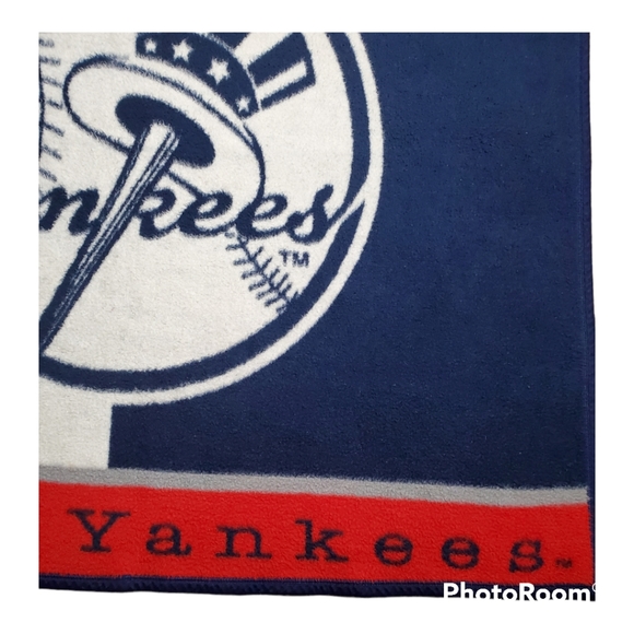 New York Yankees Tophat Baseball MLB Blanket Throw Made in USA Vintage Logo - Picture 3 of 8